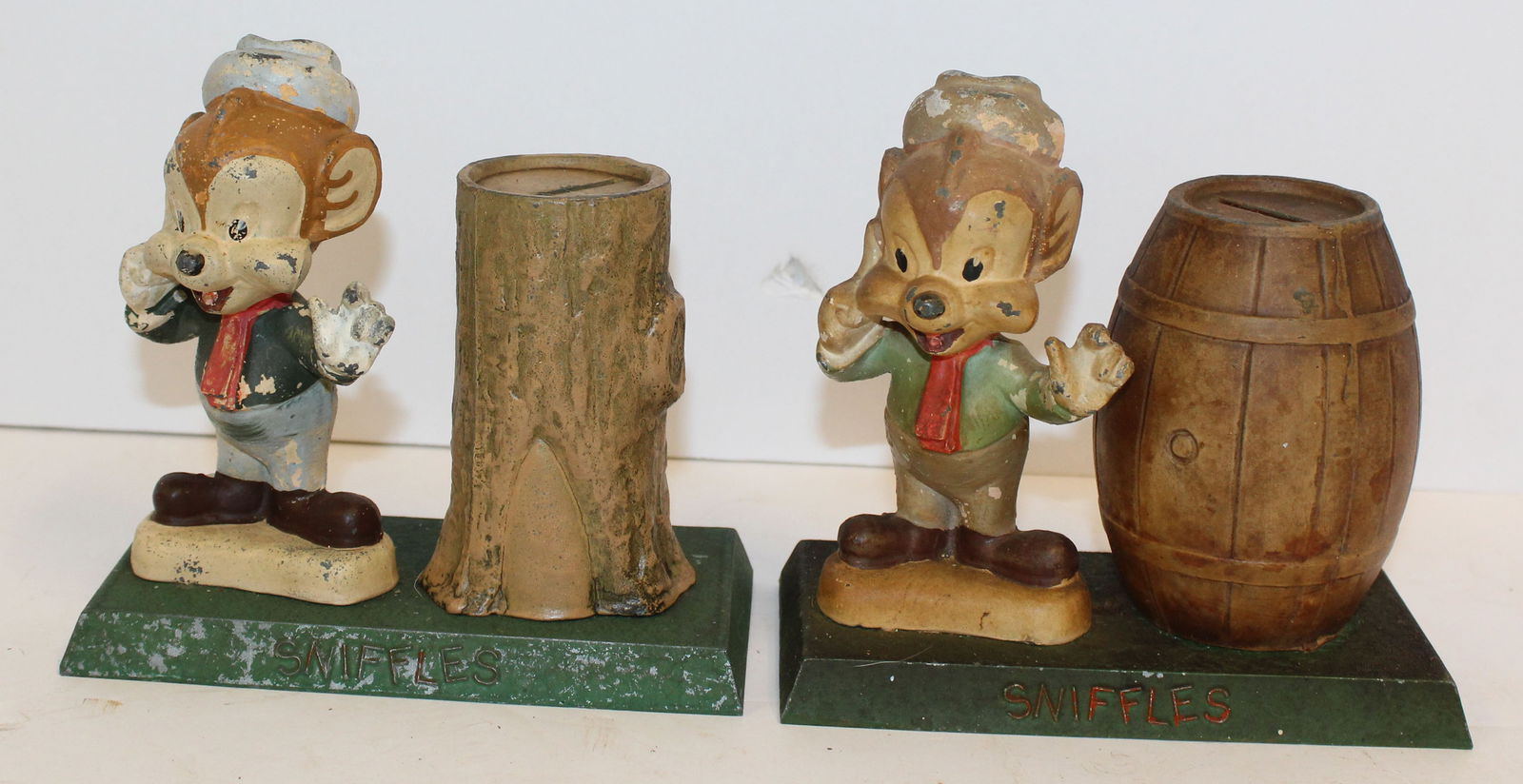 Lot of 2 Vintage Looney Tunes Sniffles still banks - 4 1/2" tall (1 of 5)