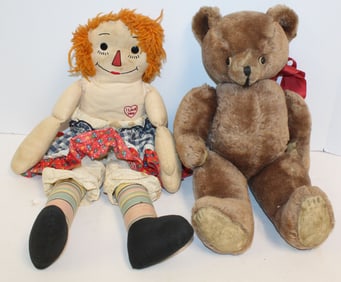 Vintage jointed teddy bear plus a Raggedy Ann doll - 17" & 21"