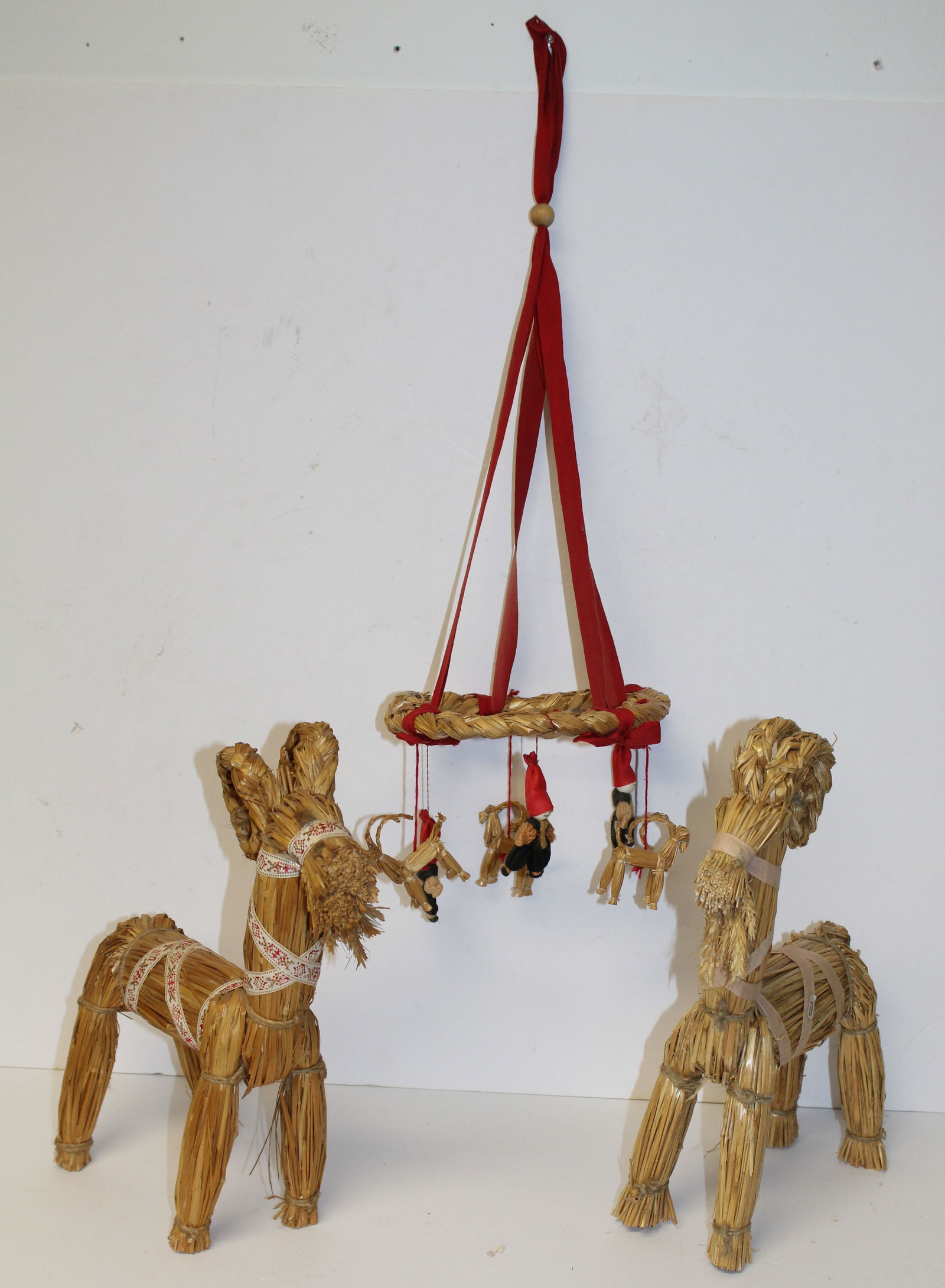 Christmas lot of 2 Scandinavian wheat shaft goats plus wreath w gnomes & goats - 14"x10" goats: Christmas lot of 2 Scandinavian wheat shaft goats plus wreath w gnomes & goats - 14"x10" goats