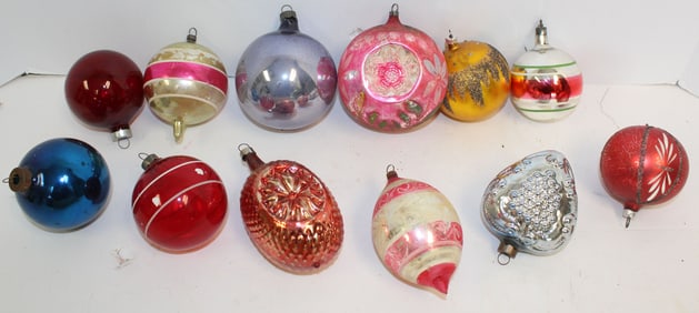 Lot of vintage large glass Christmas ornaments - 3"-4"