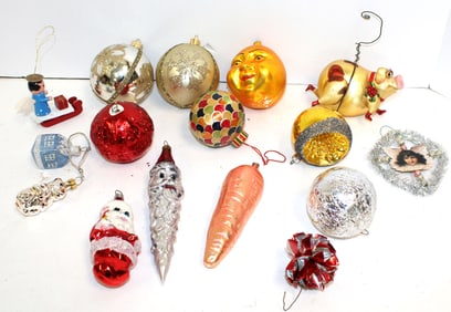 Lot of contemporary glass Christmas ornaments incl figurals & fruit, etc