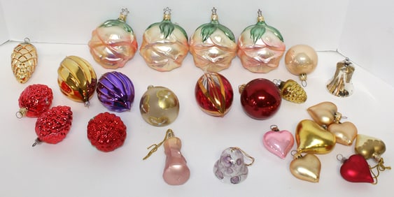 Lot of contemporary glass Christmas ornaments