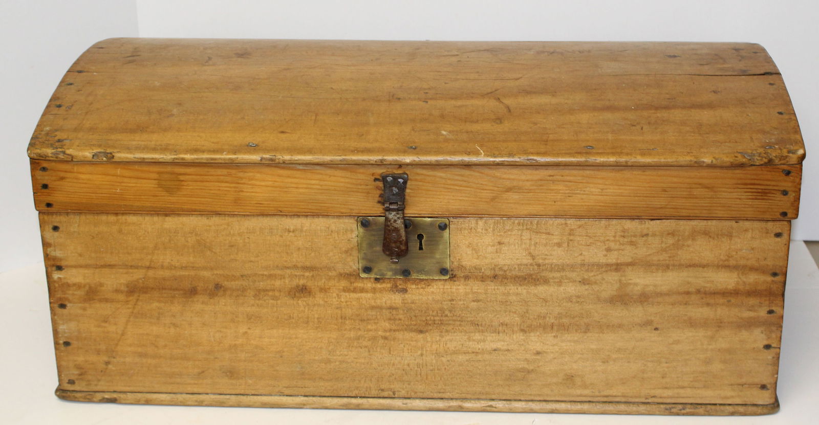 Small antique dome top trunk w later brass handles - 12" tall x 29"x15" (1 of 4)