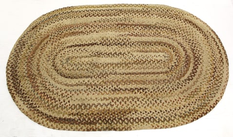 Oval braided area rug in cream & brown