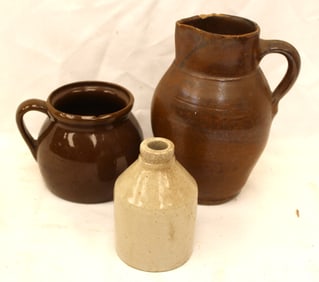 Lot of 3 stoneware pitchers/jugs - 4"-8" tall
