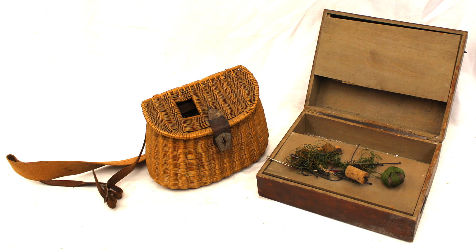 Antique fishing lot incl creel plus box w misc fishing line, hooks, etc - 6"x10 1/2" creel & 4 1/4" (1 of 4)