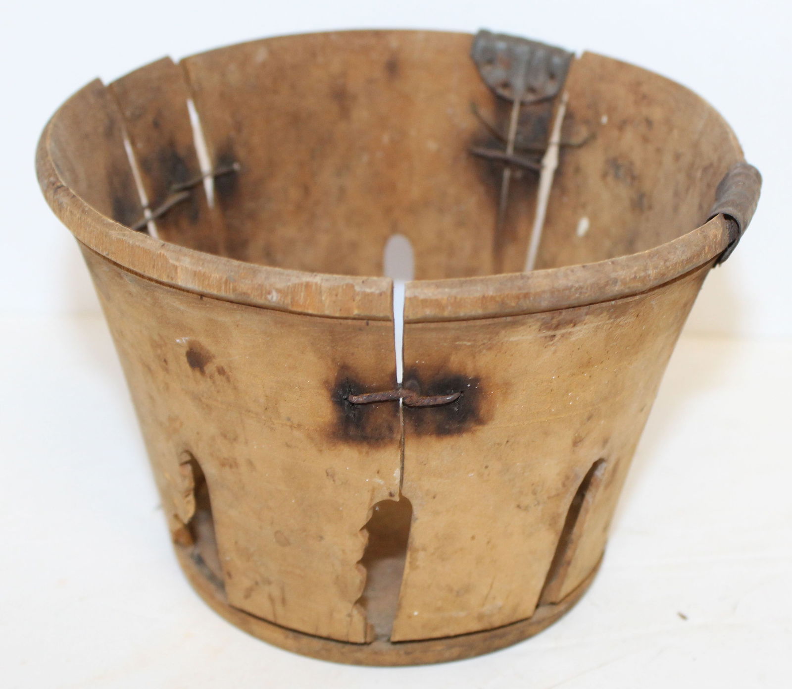 Shaker bark berry basket - 4" tall x 5 1/2" diam (1 of 5)