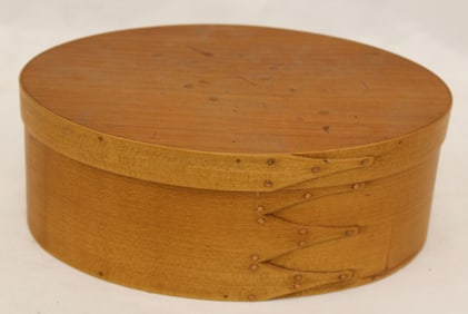 Vintage Canterbury Shaker Village oval finger lapped pantry box - 3" tall x 8 1/2" long