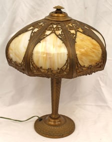 Antique carmel curved glass panel lamp - 20" tall x 16" diam shade
