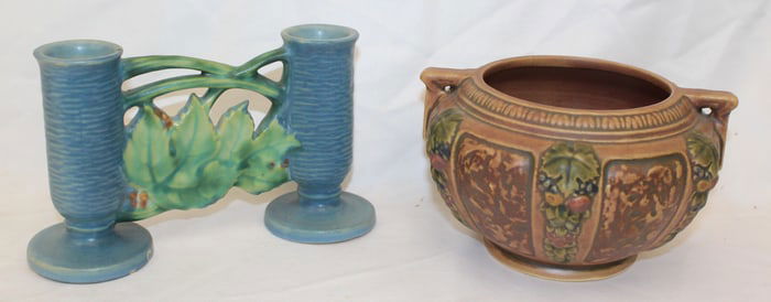 Lot of 2 Roseville Pottery items incl Bushberry double bud vase & Florentine small jardinière - 4