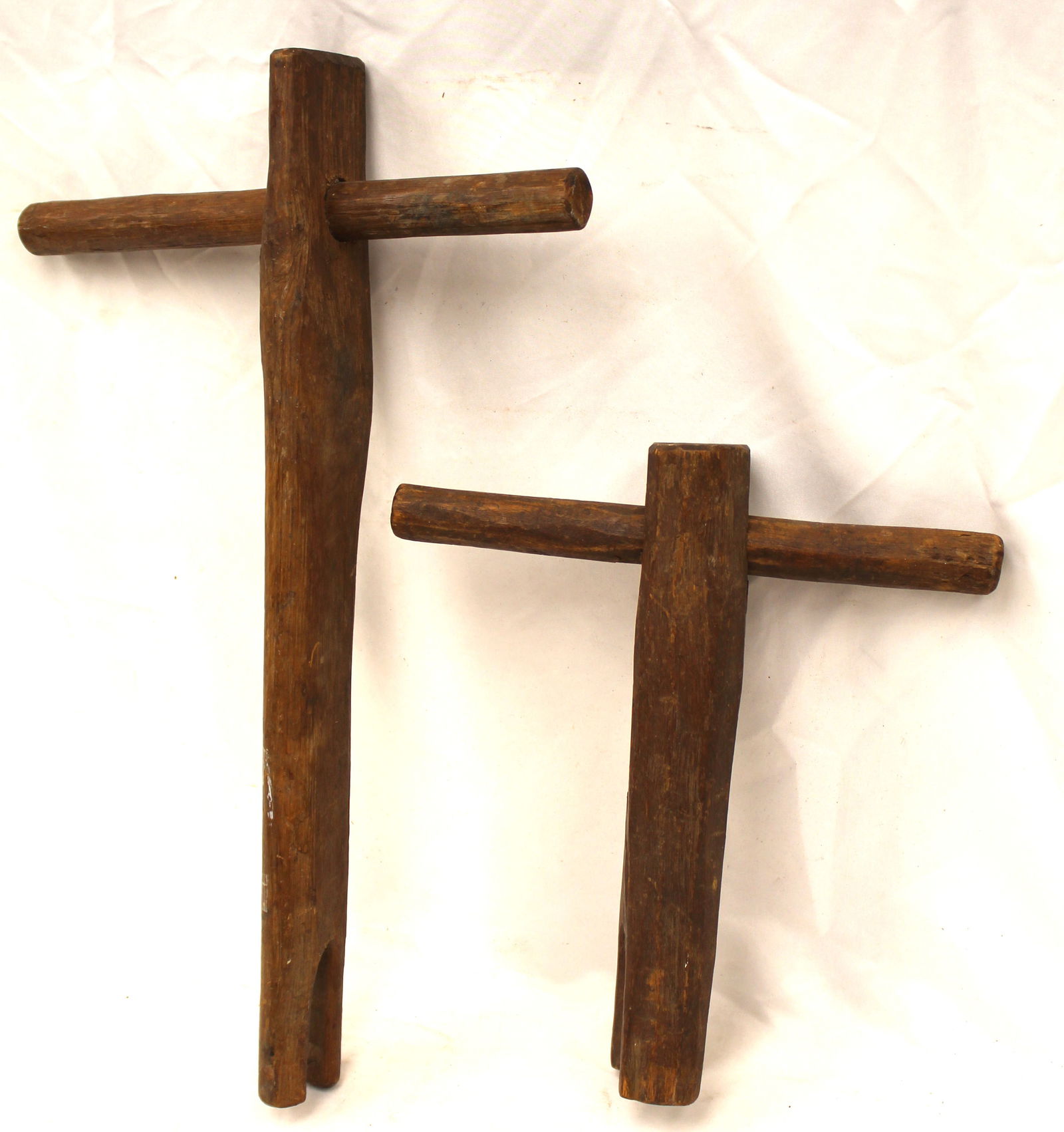 Lot of 2 antique wooden bed keys - 12 1/2" & 20 1/2" (1 of 4)