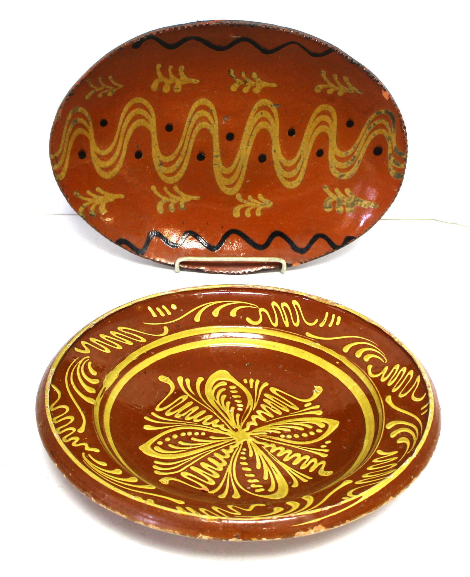 Lot of 2 Vintage redware slip dec items incl a sgnd Greg Shooner dated 1998 platter & an unmarked (1 of 6)
