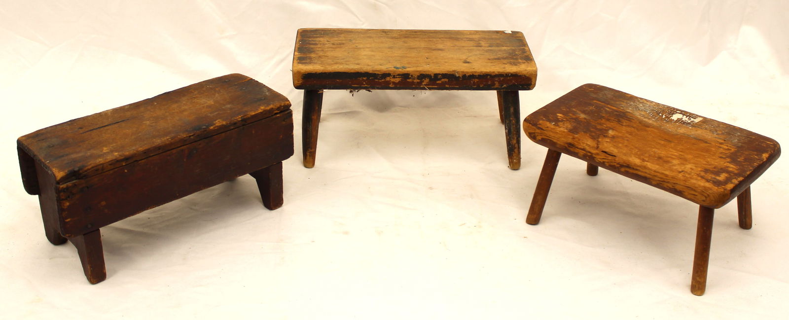 Lot of 3 wooden footstools - 6"x12"x7" - 7"x14 1/2"x7" (1 of 4)
