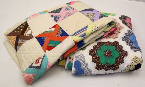 Lot of 2 quilts