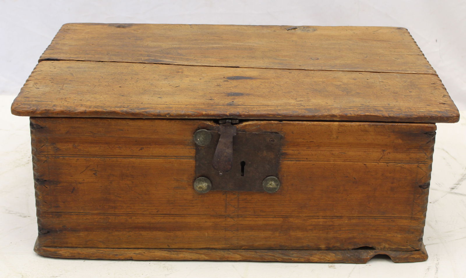 17thC American bible box - Ex George Sherwood Collection Andover, MA - as found - lid in 2 pieces (1 of 12)