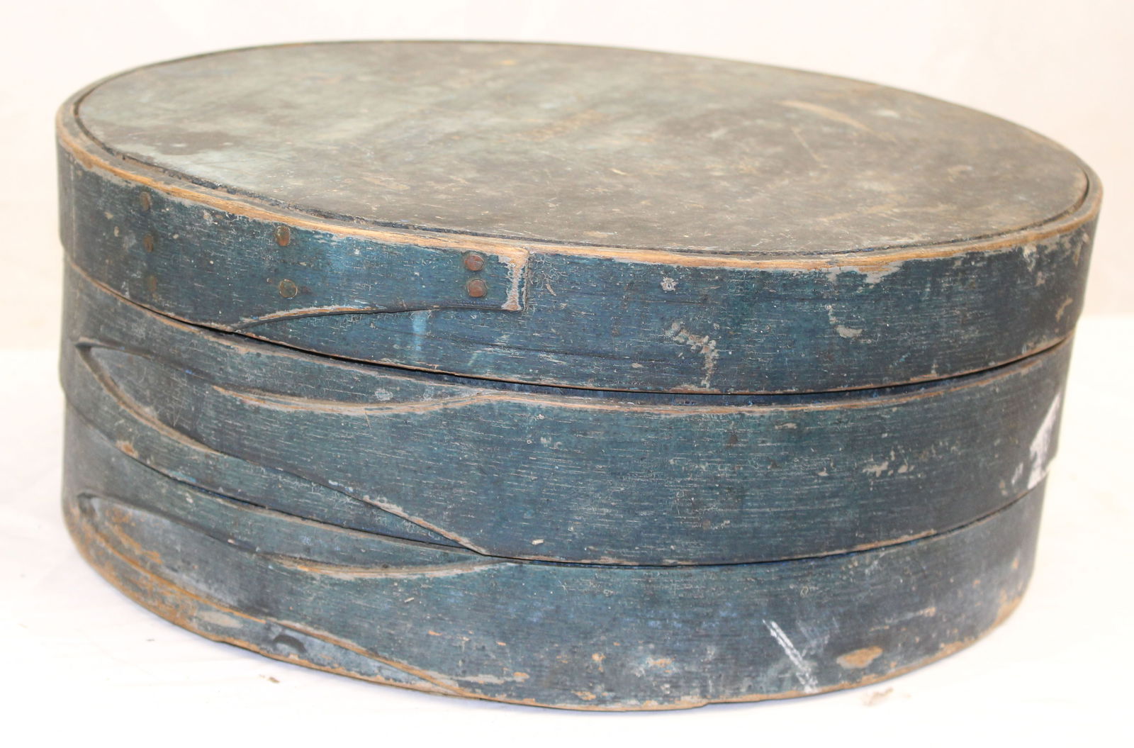 Large round pantry box w swallow tail bands in blue paint w inscription on underside MG Holden - 6 (1 of 6)