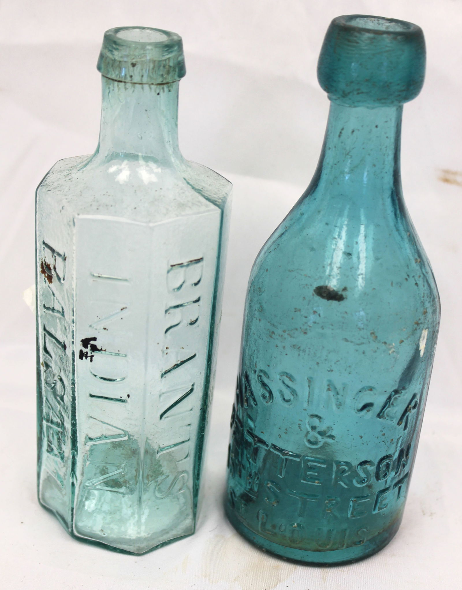 Lot of 2 early aqua glass bottles incl "Brants Indian Balsam" & Hassinger & Petterson St. Louis" - 7 (1 of 7)