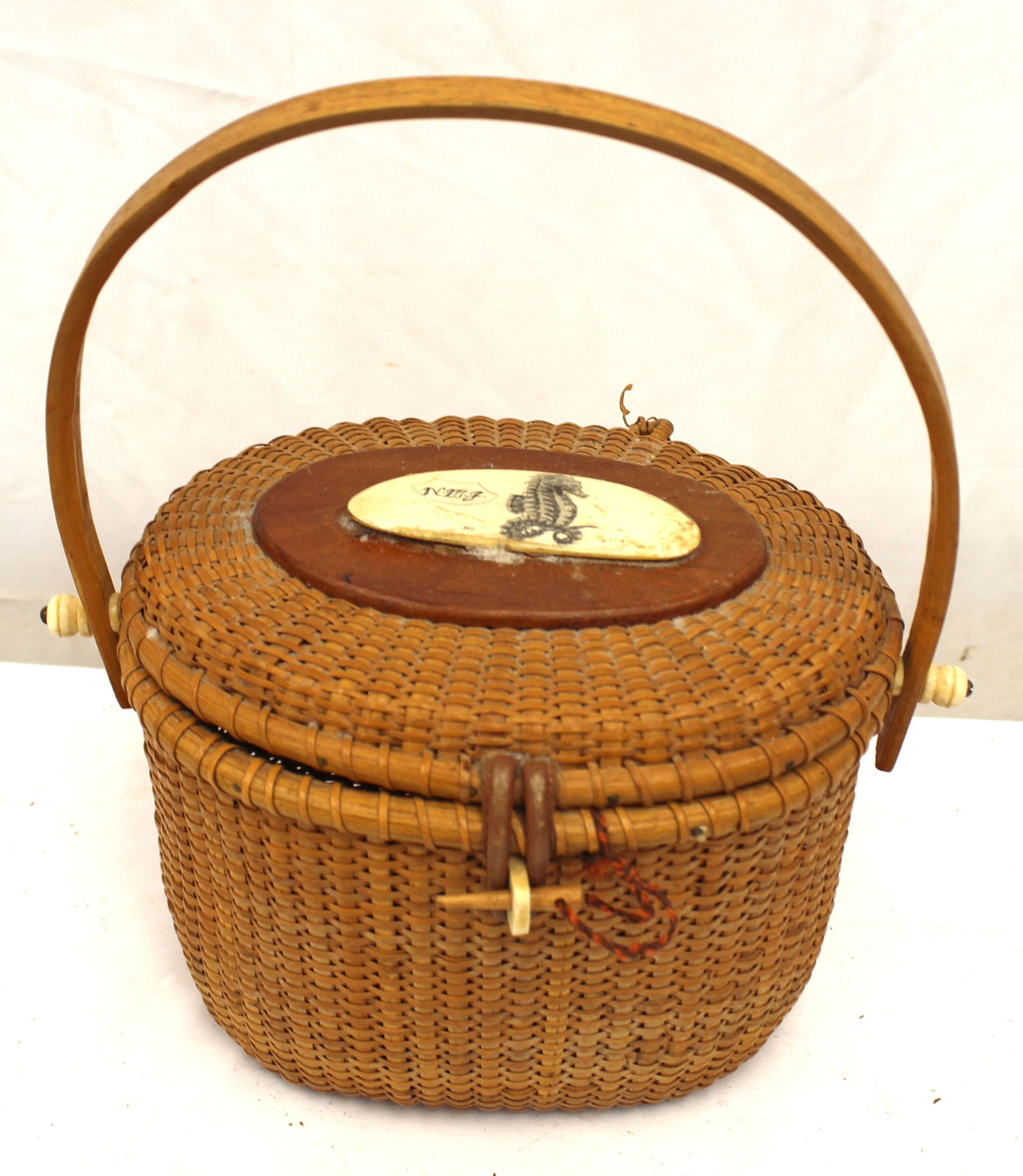 Vintage Nantucket lightship basket w seahorse & initial NMJ scrimshawed scenic plaque on lid - 6: Vintage Nantucket lightship basket w seahorse & initial NMJ scrimshawed scenic plaque on lid - 6 1/2" tall x 10" wide x 8" deep
