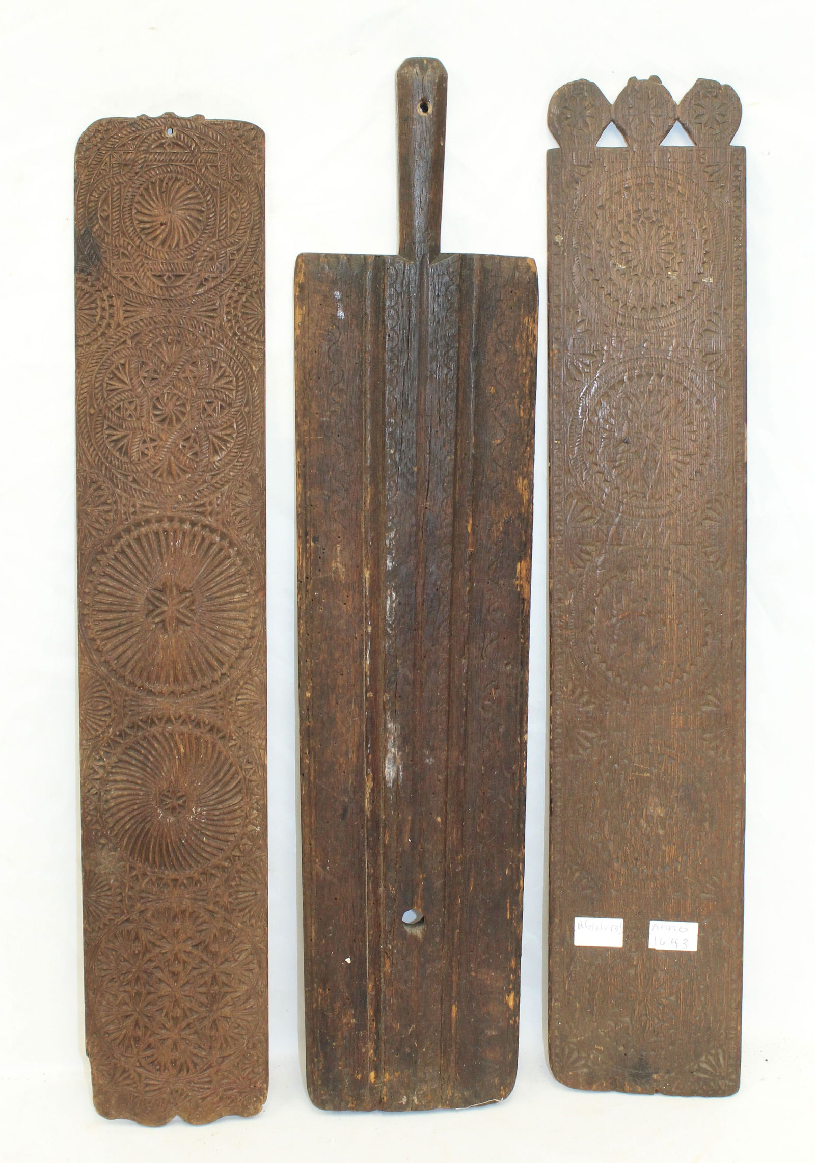 Lot of 3 antique carved wooden bed smoother/mangle boards - 25 1/2" - 26 1/2" tall: Lot of 3 antique carved wooden bed smoother/mangle boards - 25 1/2" - 26 1/2" tall