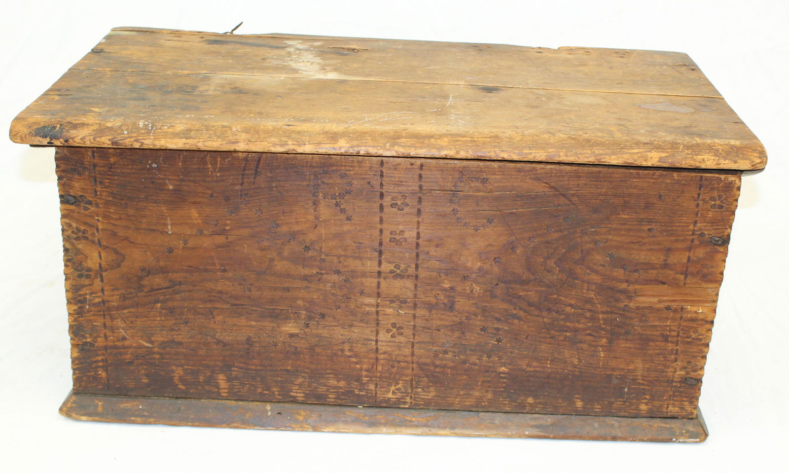 18thC American pine lift top box w punch dec & chip carving & "RC" dec - 12 1/2" tall x 26 1/2"x14 (1 of 11)