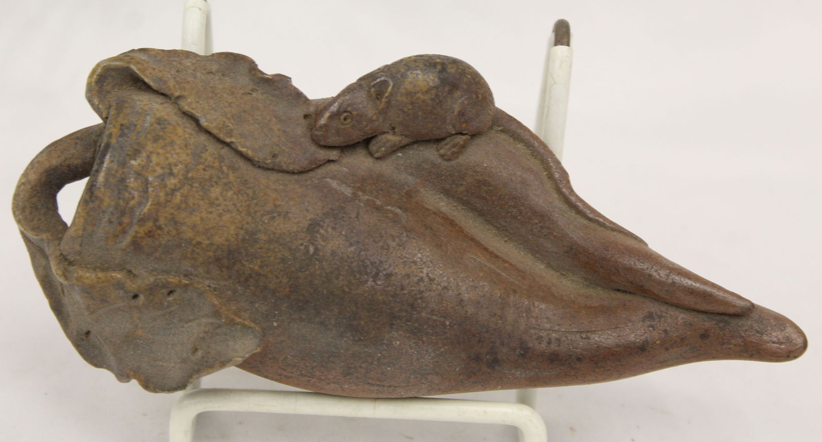 Antique stoneware figural wall pocket w mouse & leaf motif - 6 1/2" (1 of 6)