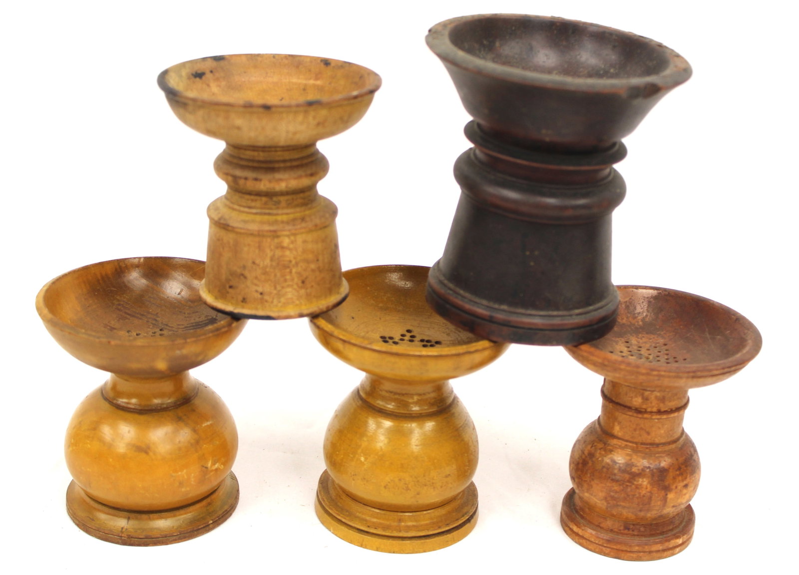 Lot of 5 antique wooden sanders - 3 1/4" - 4 1/4" tall: Lot of 5 antique wooden sanders - 3 1/4" - 4 1/4" tall