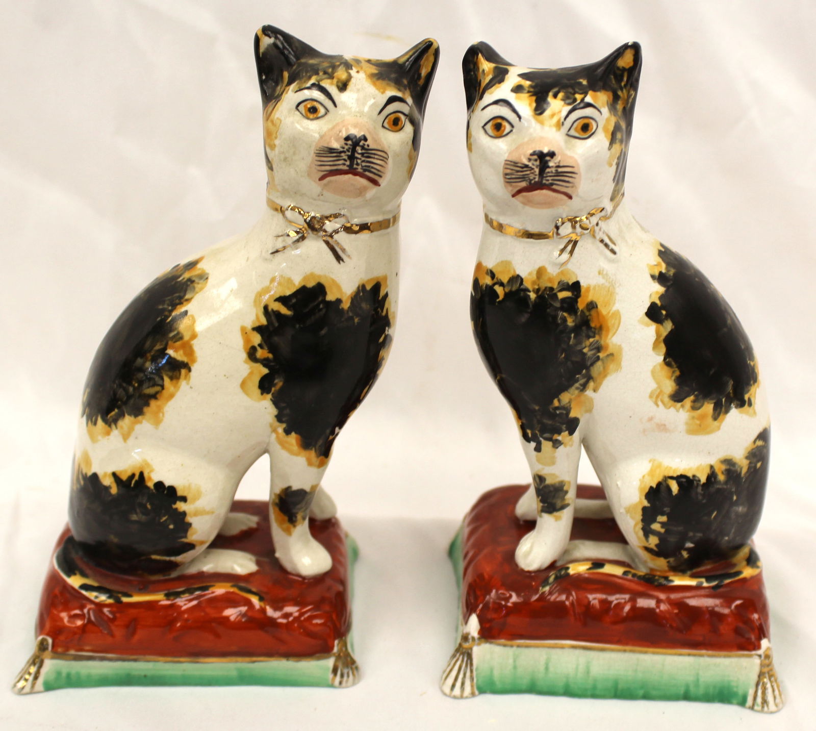 Pair of antique Staffordshire cats - 7" tall: Pair of antique Staffordshire cats - 7" tall