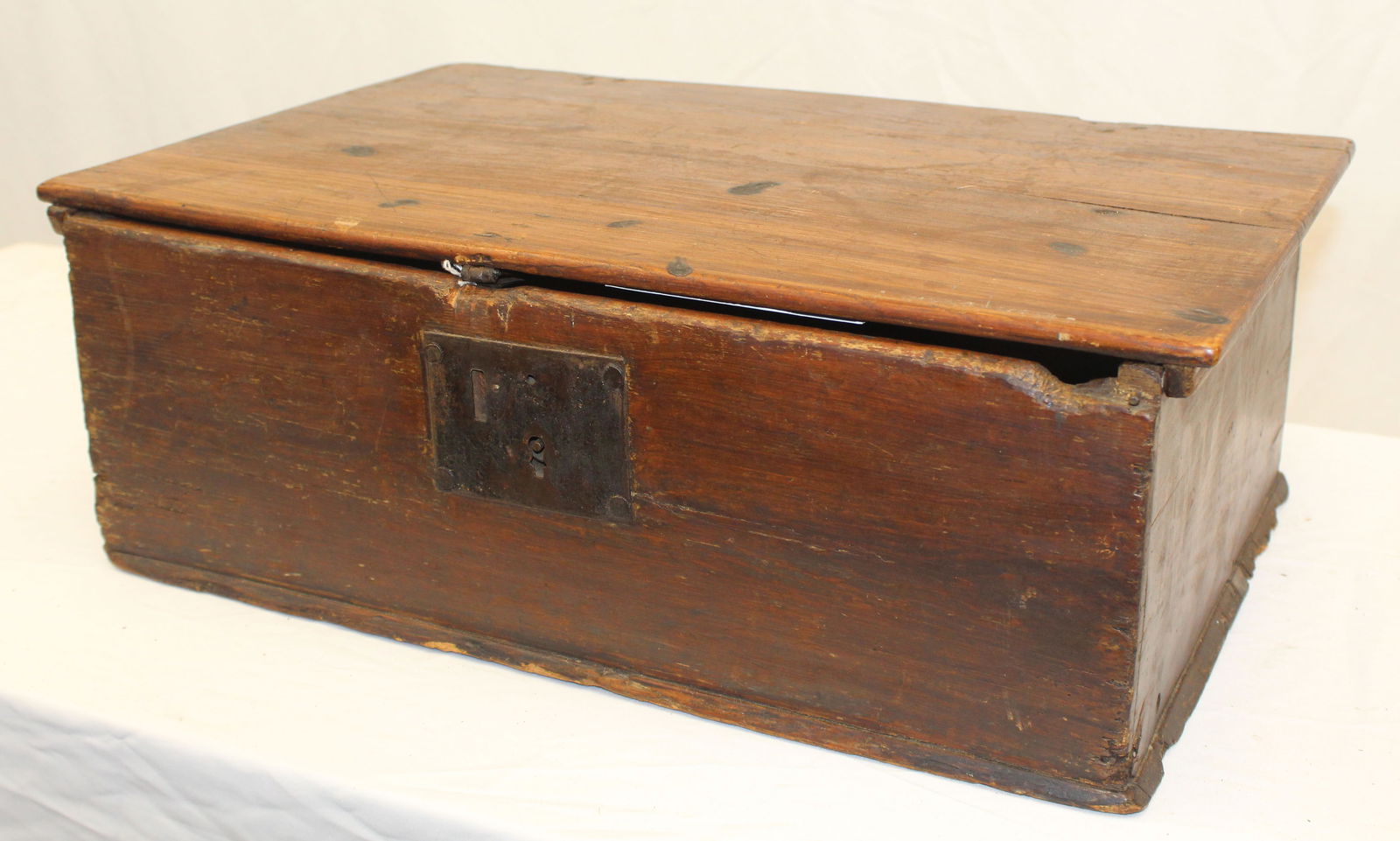 18thC mixed woods bible box - possibly southern - 7 1/2" tall x 20 1/2" wide x 13 1/2" (1 of 9)