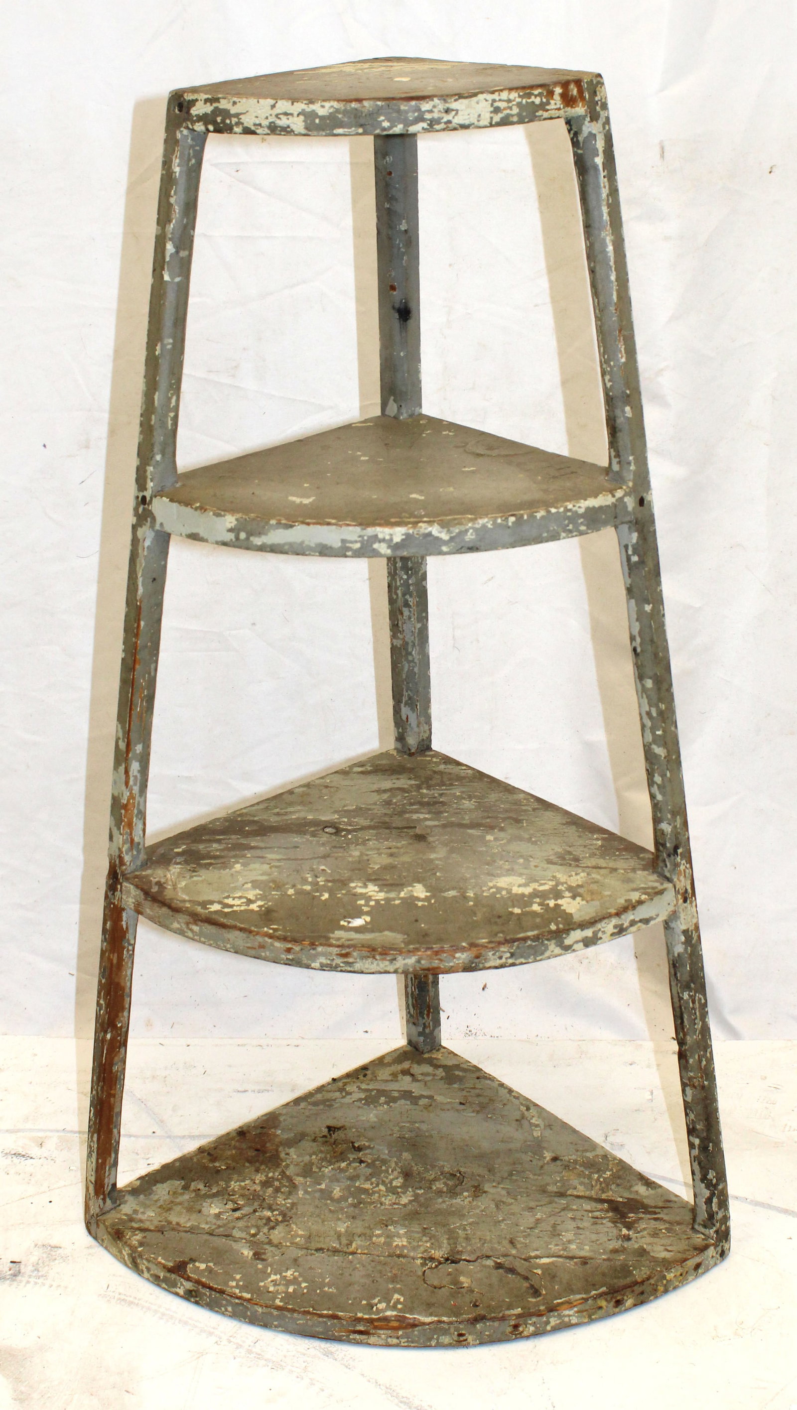 19thC hanging corner shelf in old paint - 32" tall x 19" wide x 12" deep: 19thC hanging corner shelf in old paint - 32" tall x 19" wide x 12" deep
