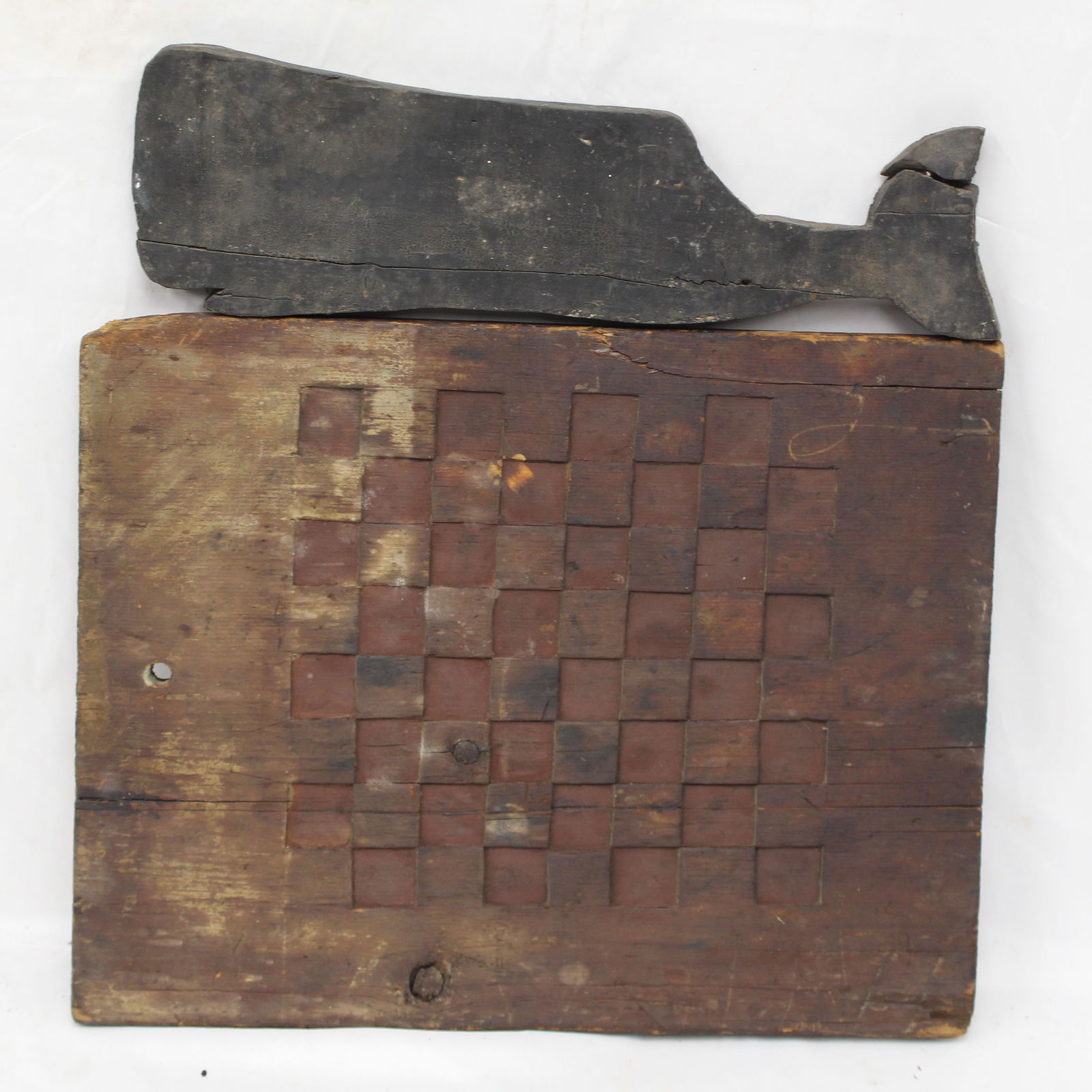 Antique wooden painted gameboard together w a wooden black painted whale - 17 1/4"x13 1/2" & 5" tall: Antique wooden painted gameboard together w a wooden black painted whale - 17 1/4"x13 1/2" & 5" tall x 16" wide