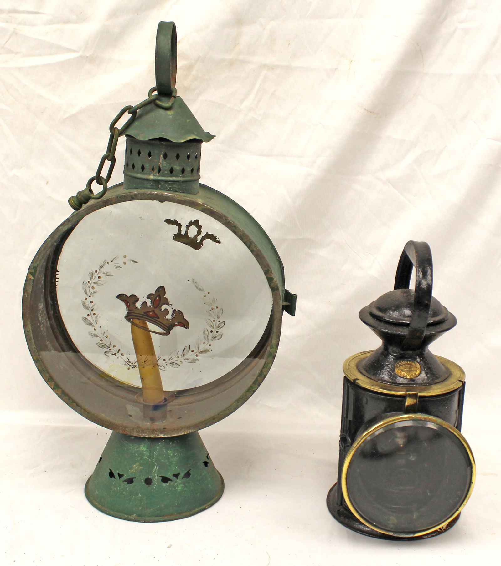 Lot of 2 vintage/antique railroad lanterns incl punched tin in green paint w paint dec glass & black: Lot of 2 vintage/antique railroad lanterns incl punched tin in green paint w paint dec glass & black painted smaller example - 21" tallx11"x5" & 13" tall x5 1/2"9 1/2"