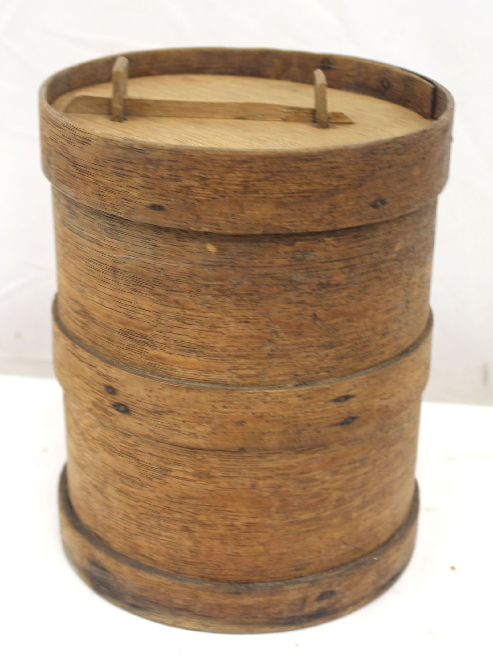 Early primitive country double pantry box w lid w lock - 11 3/4" tall incl handle x 7 1/2" diam (1 of 7)