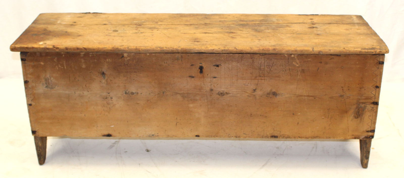 18thC pin grain bin/box w scratch dec - 21 1/2" tall x 54" wide x 16" deep (1 of 11)