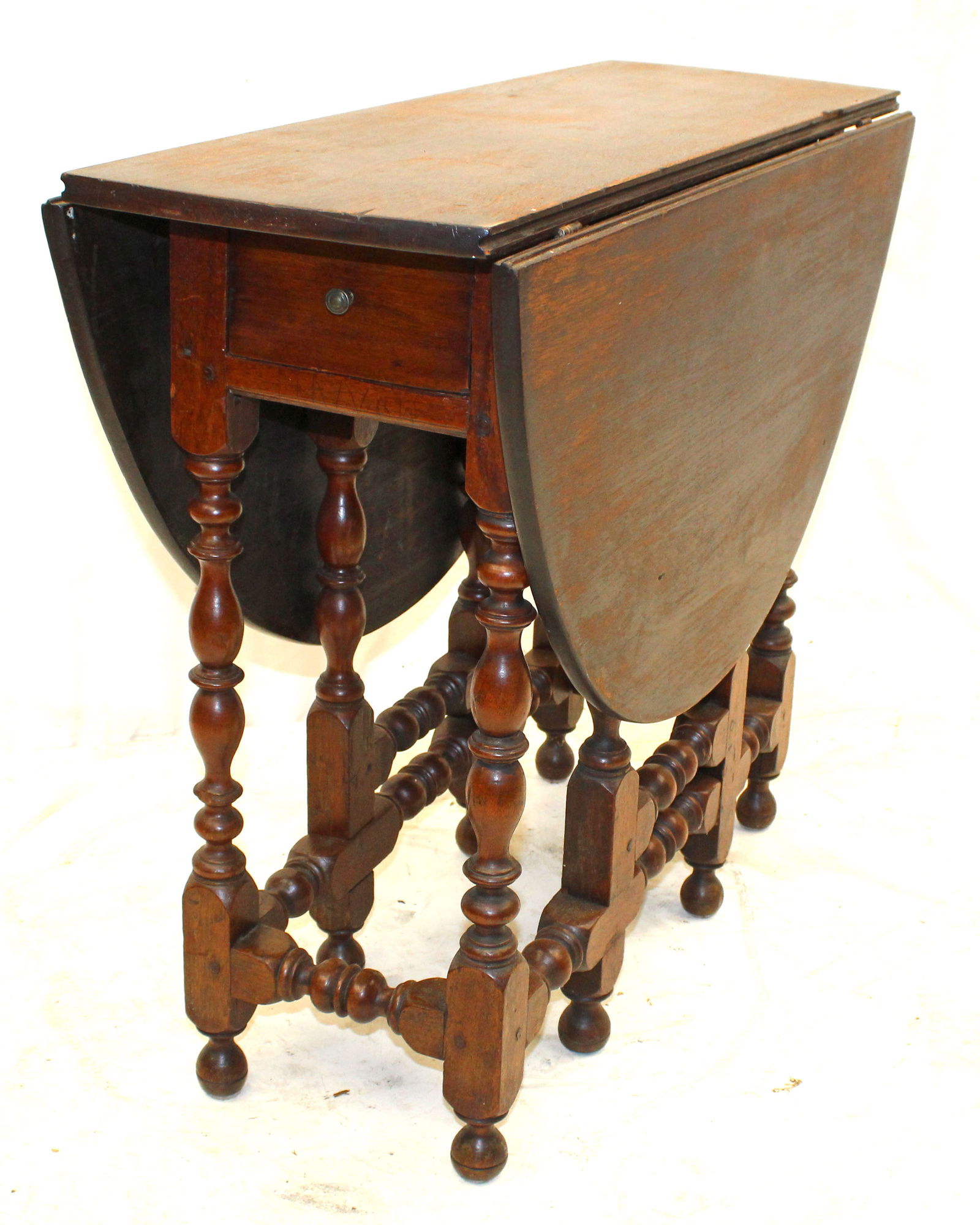 18thC gateleg table - 26 1/2" tall x 31 3/4" wide x 10 1/2" deep x 15 1/2" leaves (1 of 6)