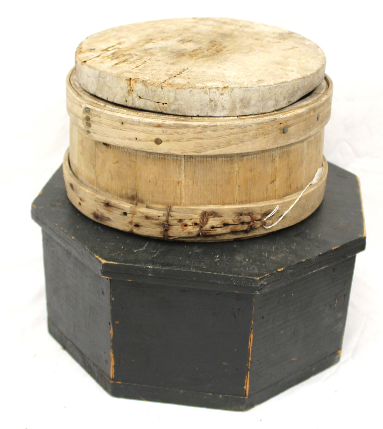 Antique wooden painted cheese keep in black paint & a wooden painted cheese mold in orig surface - (1 of 8)