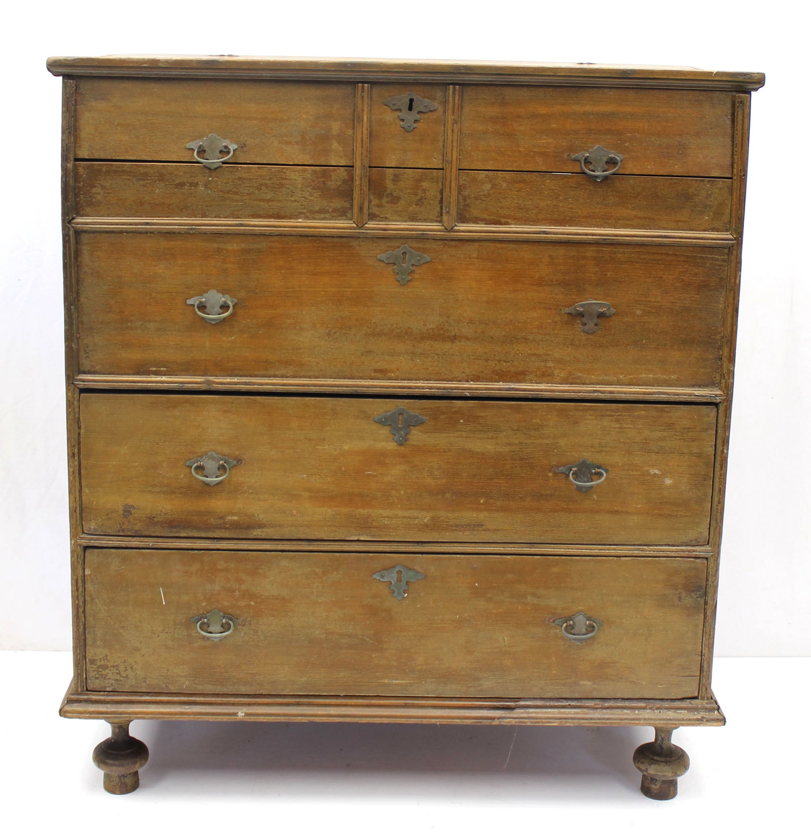 18thC 2 drawer Wm & Mary blanket chest - 43" tall x 38"x19": 18thC 2 drawer Wm & Mary blanket chest - 43" tall x 38"x19"