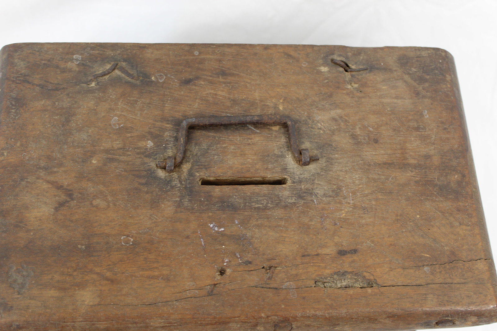 18thC wooden valuables box w key -7" tall x 11"x 6 1/2" - 4