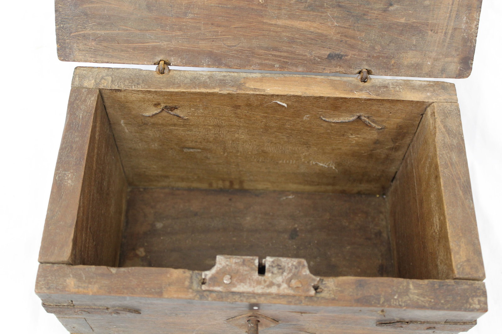 18thC wooden valuables box w key -7" tall x 11"x 6 1/2" - 5