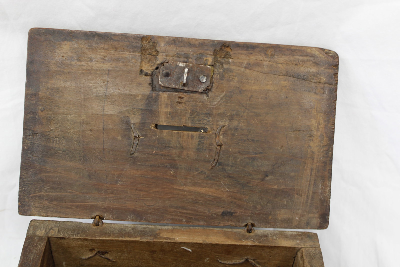 18thC wooden valuables box w key -7" tall x 11"x 6 1/2" - 6