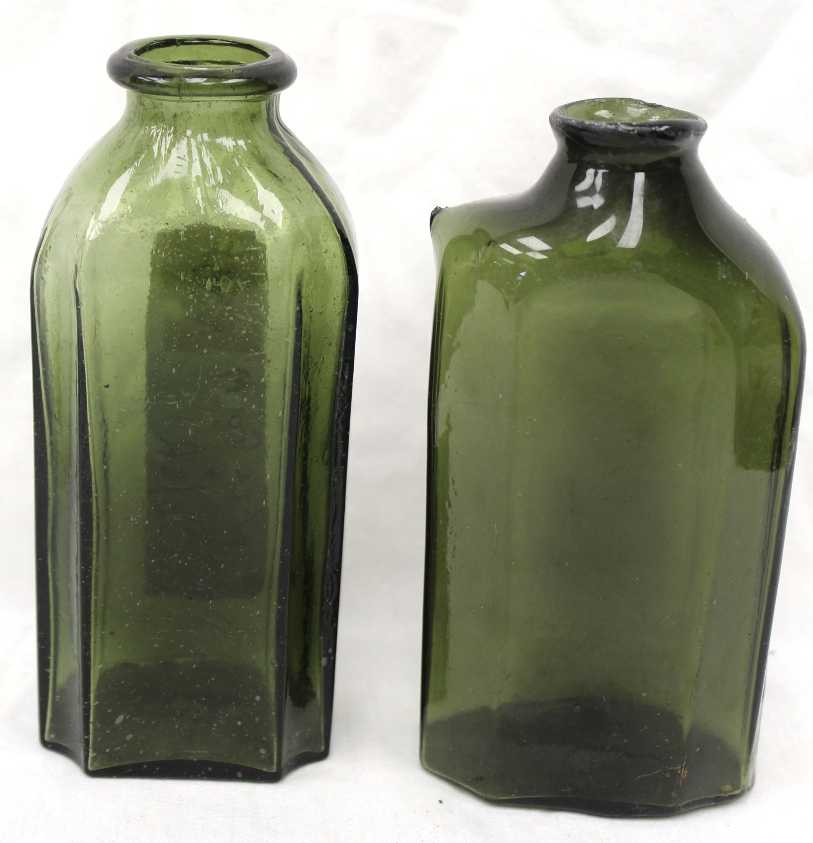 Lot of 2 early green glass utility bottles - 6" tall (1 of 10)