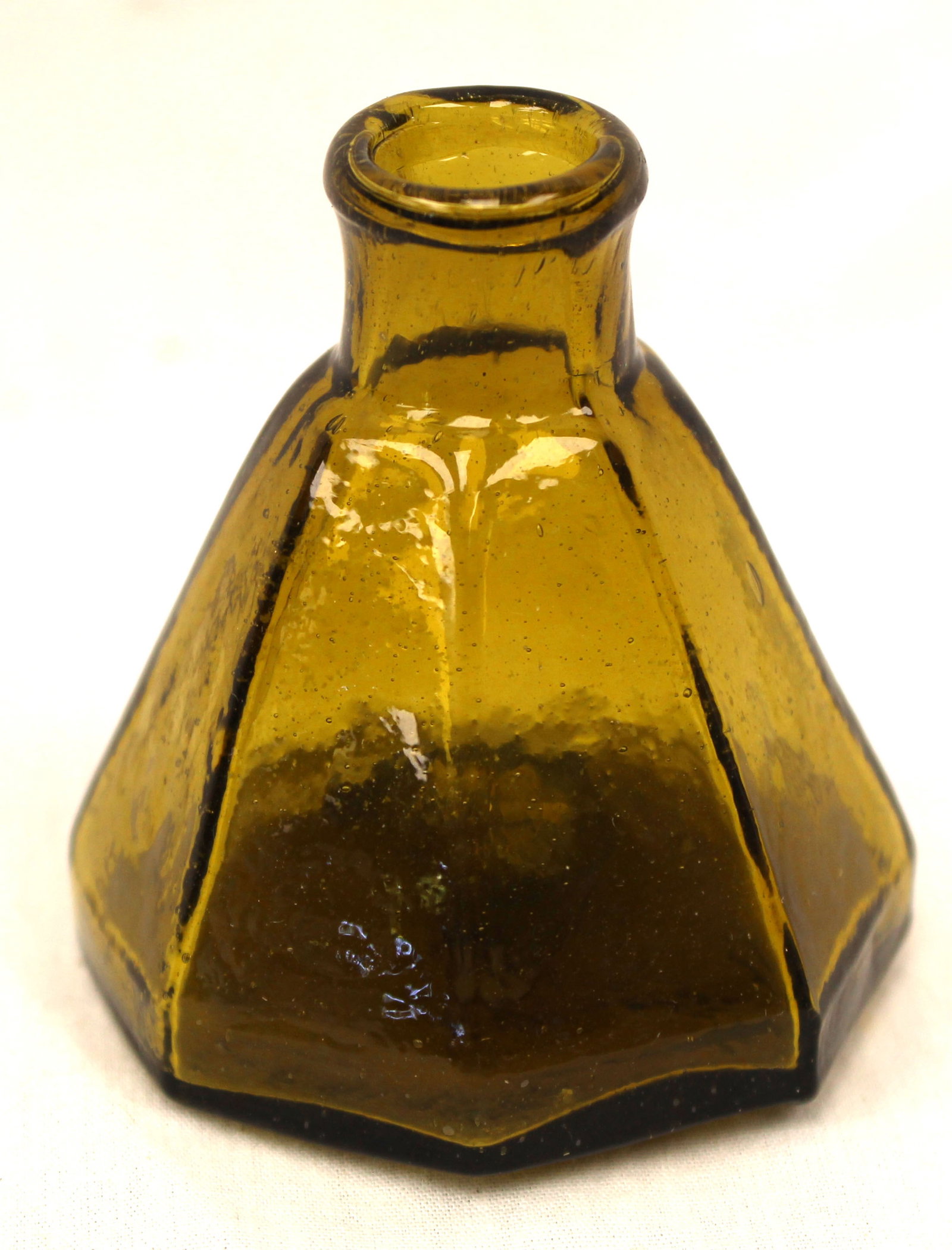 Early olive green glass umbrella ink - 2 1/2" tall: Early olive green glass umbrella ink - 2 1/2" tall