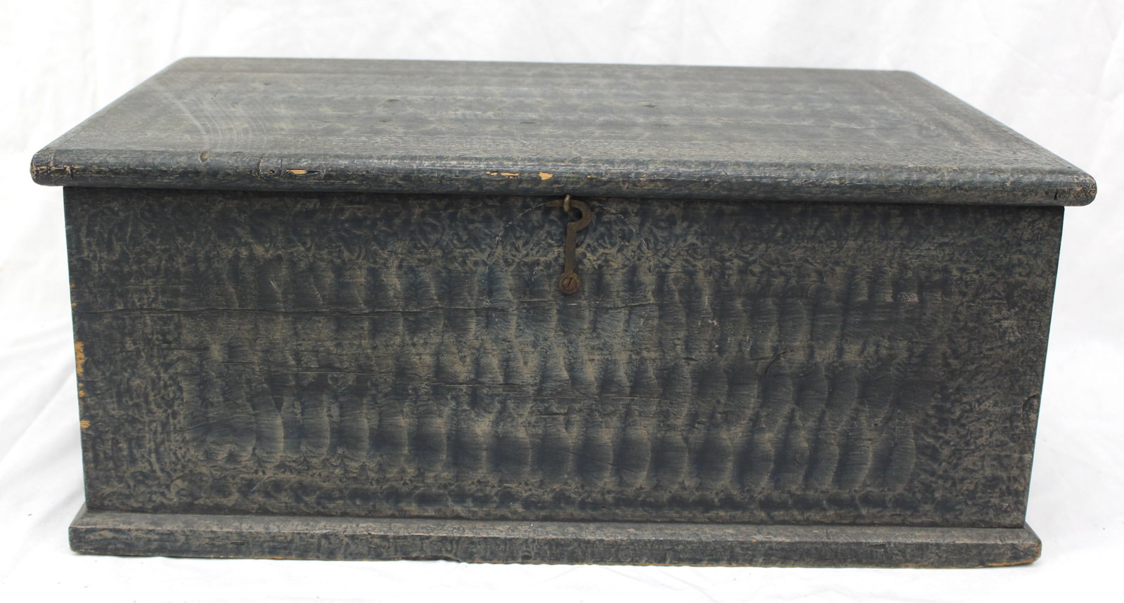 18thC paint decorated bible box - 8 3/4" tall x 20 3/4" wide x 13 1/4" (1 of 8)
