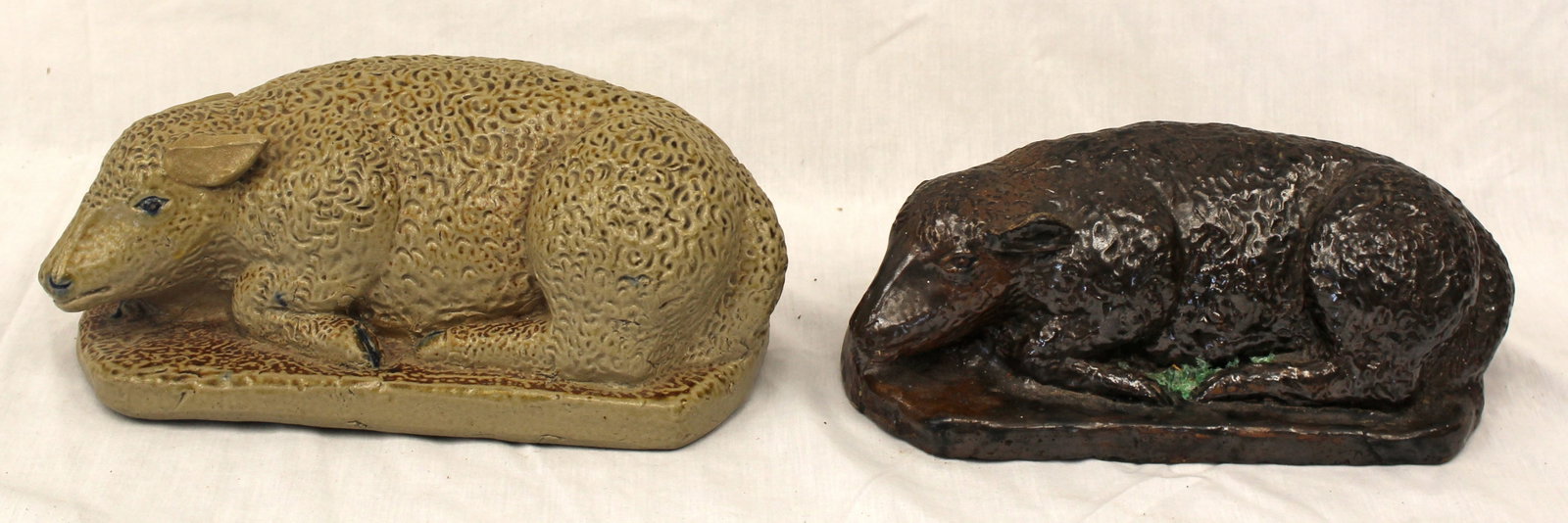 Lot of 2 antique stoneware sheep - 4 1/2" tall x 10" & 3 1/2" tall x 9 1/2" (1 of 8)