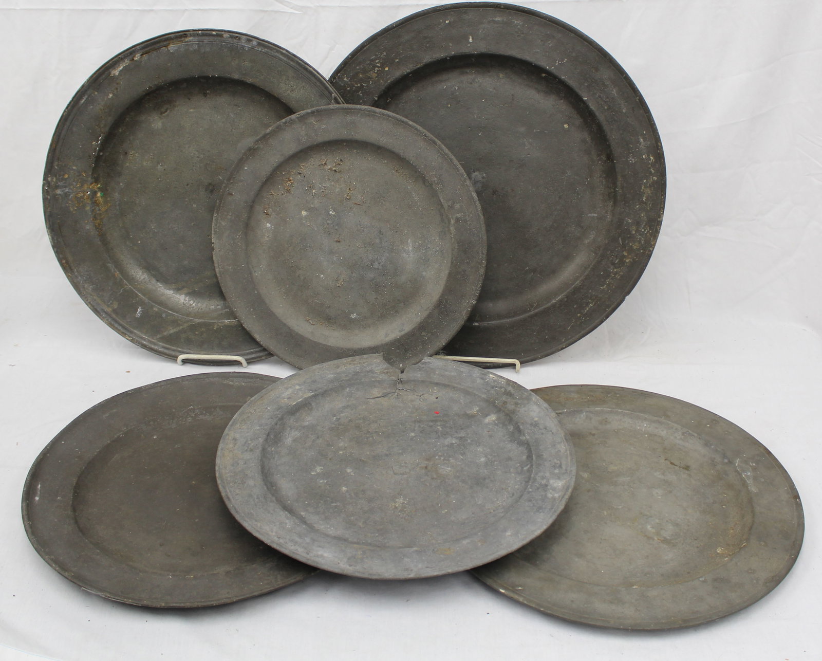 Lot of 6 antique pewter chargers/plates - 14" - 19" diam (1 of 16)