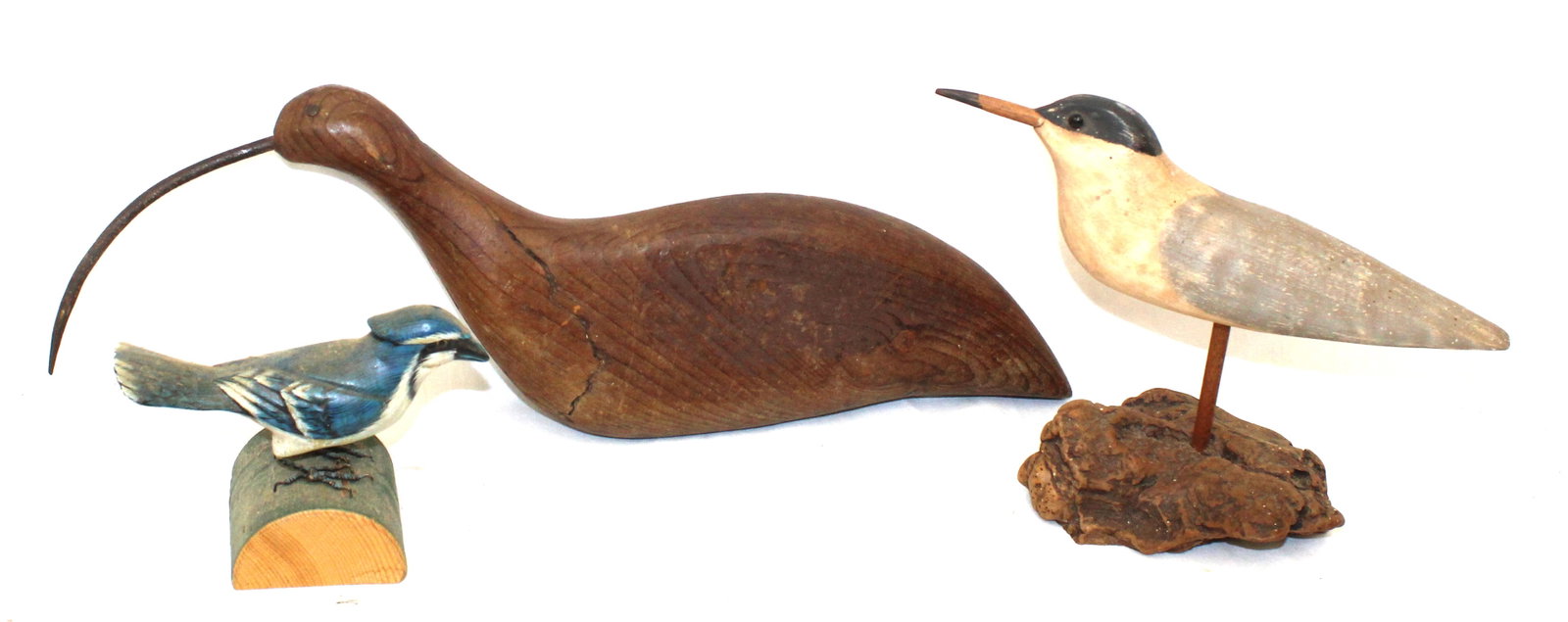 Lot of 3 carved wooden birds incl curlew marked James Long - 4", 6 1/2" & 16" long curlew: Lot of 3 carved wooden birds incl curlew marked James Long - 4", 6 1/2" & 16" long curlew