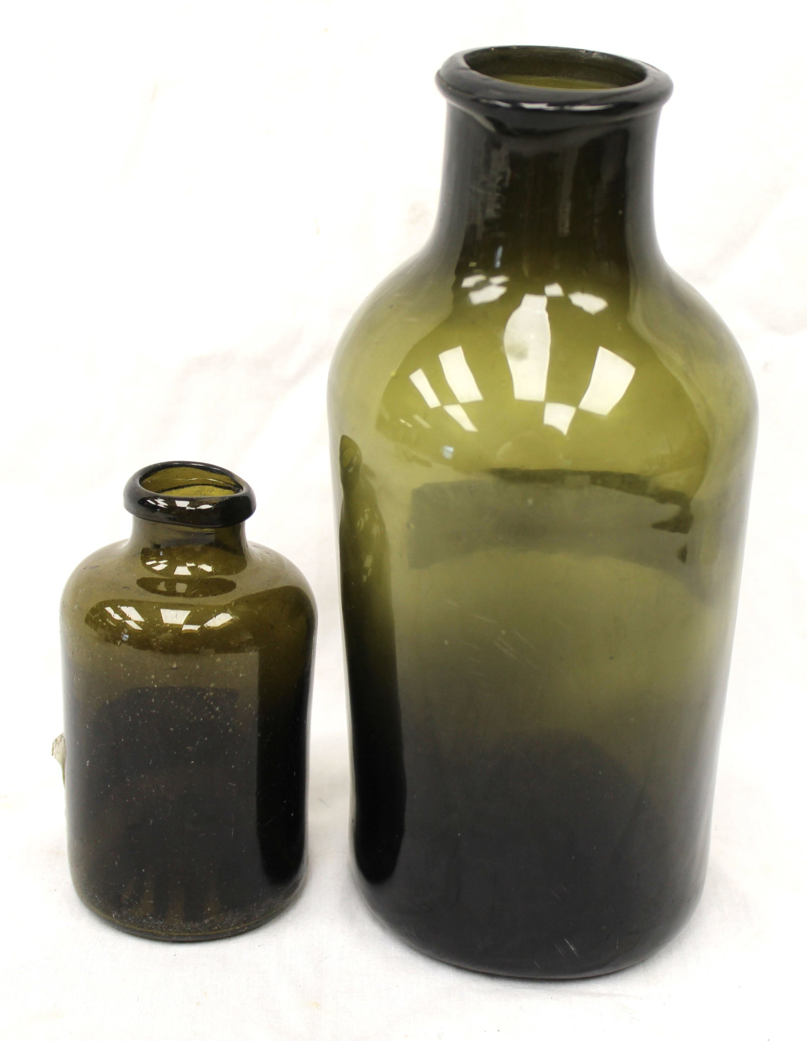 Lot of 2 early green glass jars - 4" & 8" tall (1 of 6)