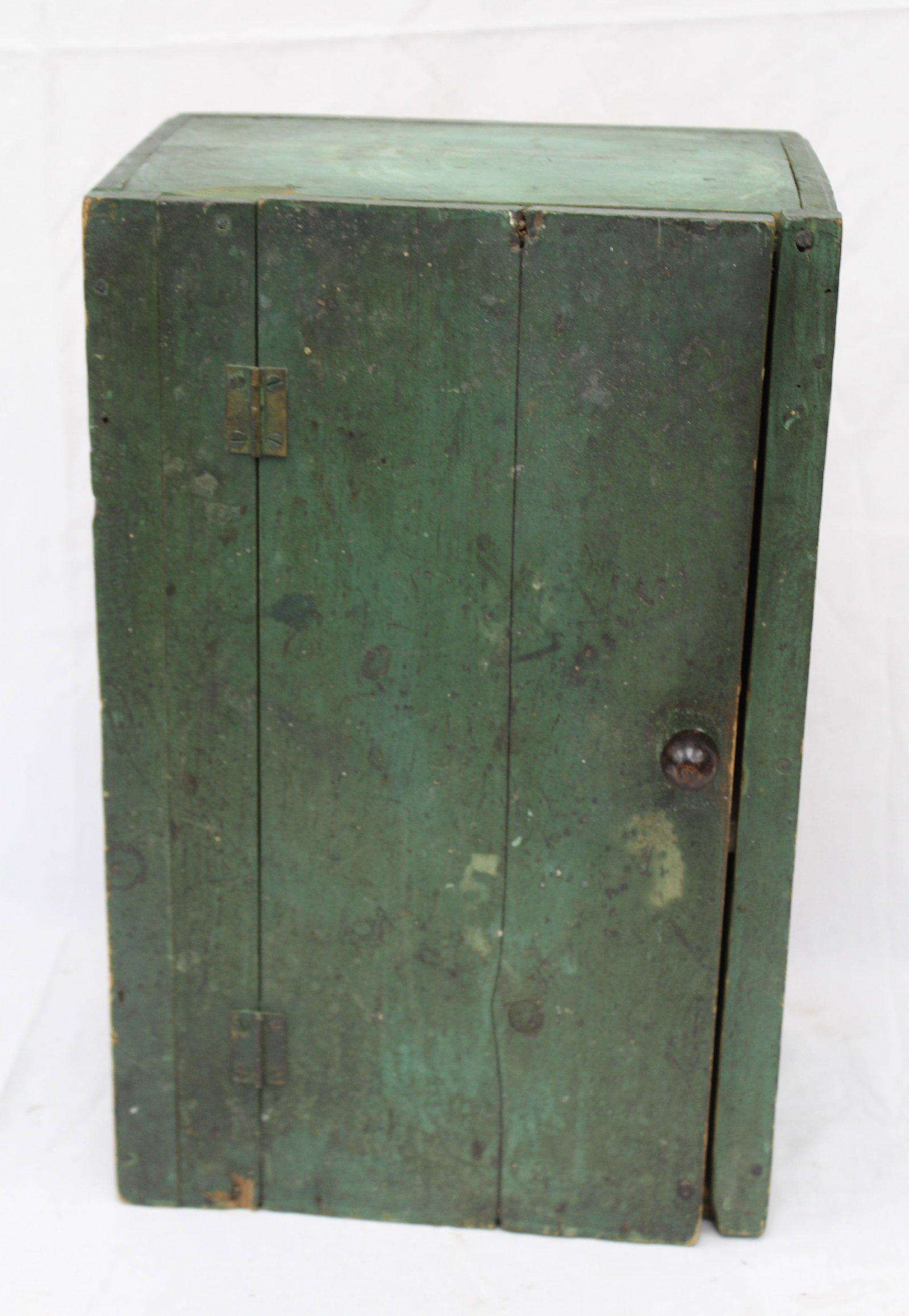 Antique diminutive wall cupboard in green paint - 16" tall x 10 1/2"x7": Antique diminutive wall cupboard in green paint - 16" tall x 10 1/2"x7"