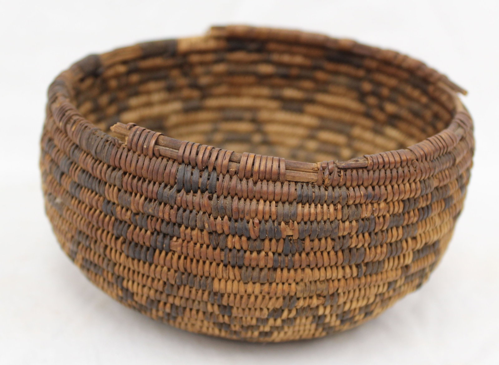 Native American basket - 2 1/2" tall x 4 3/4" diam (1 of 5)