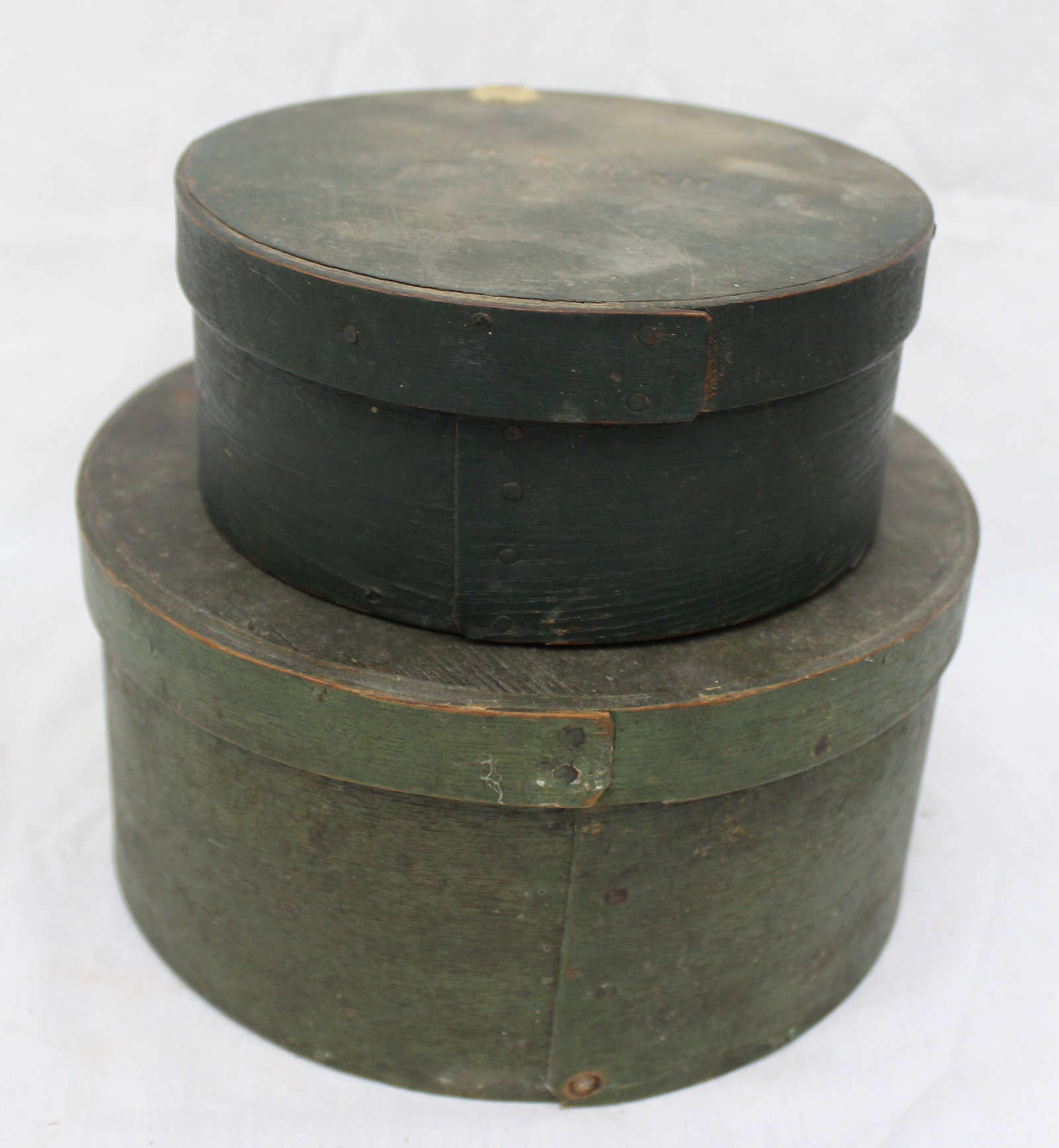 Lot of 2 antique round pantry boxes in green paint - 3" tall x 7" diam & 4 1/4" tall x 8" diam (1 of 8)