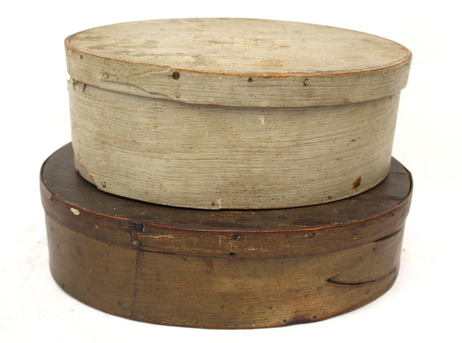 Lot of 2 antique oval pantry boxes incl 1 in white paint w "MB" on lid - 4" tall x 10 1/2"x7 1/2" & (1 of 7)